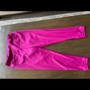 Women’s small magenta workout leggings